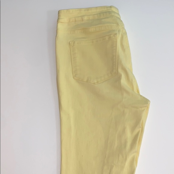 NYDJ yellow jeans lift tuck technology in size 34 - Picture 3 of 11